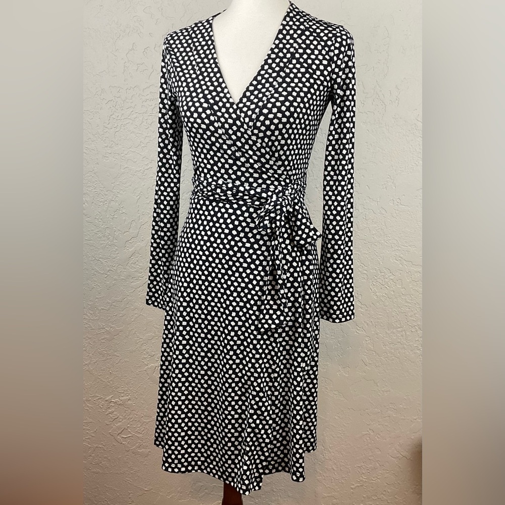 Banana Republic Long Sleeve Black White Polka Dot Wrap Dress Size XS